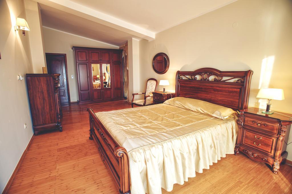 Hotel Romanov Sveti Stefan Kamer foto